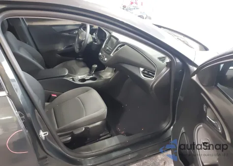 2017 Chevrolet Malibu Ls z USA, uszkodzony, nr VIN 1G1ZB5ST5HF198386